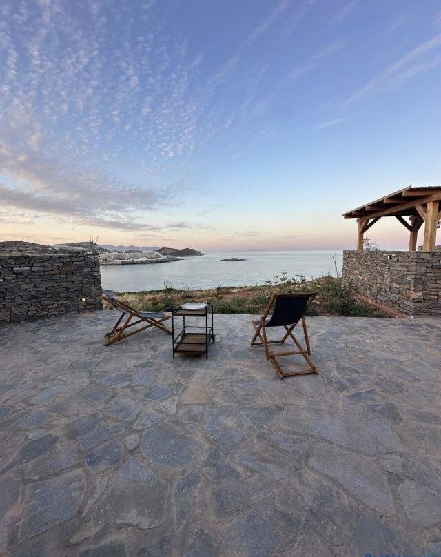 Achinos Kimolos Studios