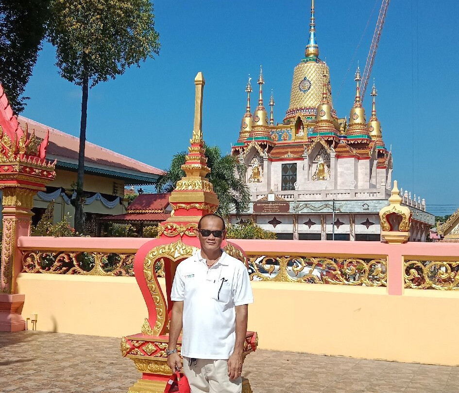 Wat Mongkol Wararam-奈阳必去景点