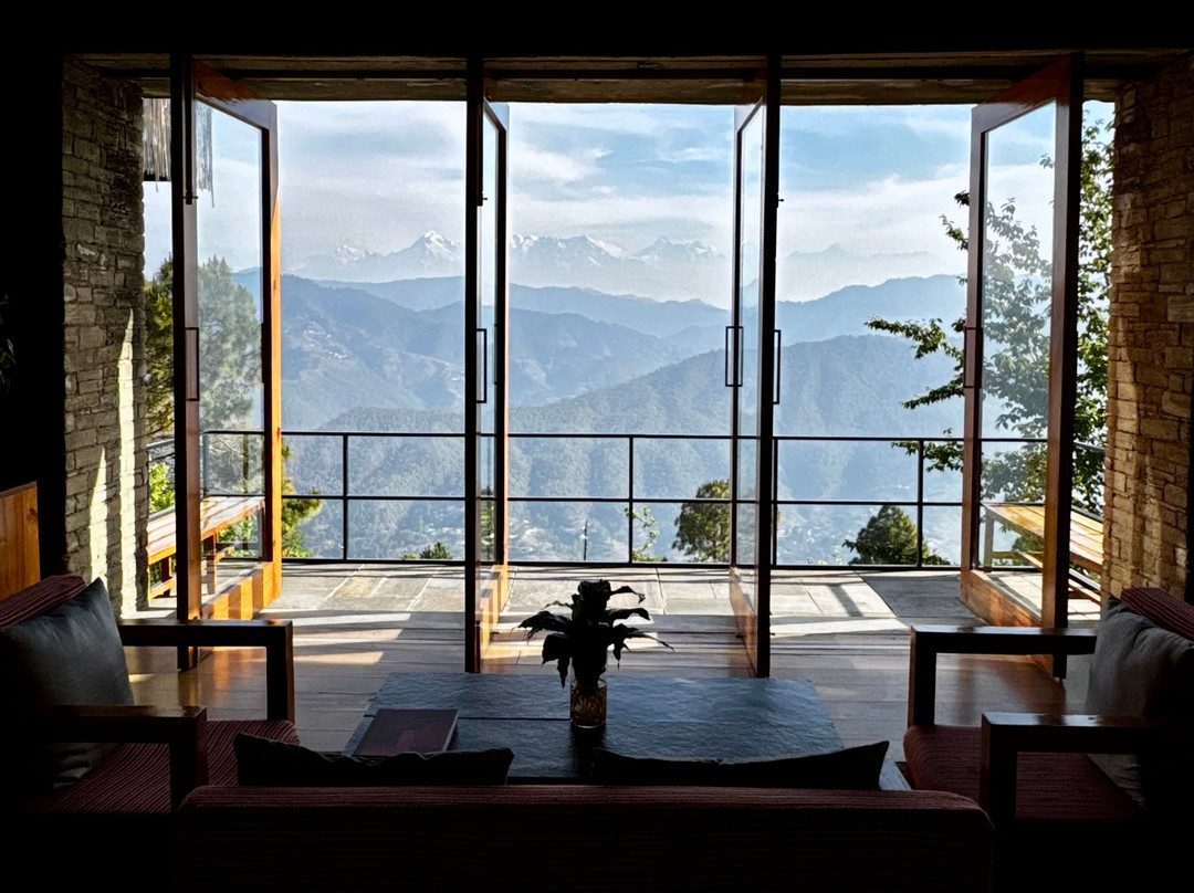 The Kumaon主图