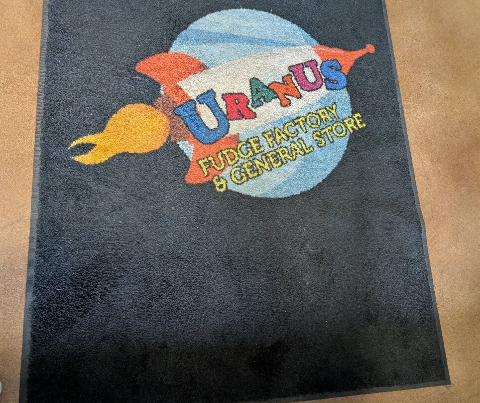 Uranus Fudge Factory-Saint Robert必去景点