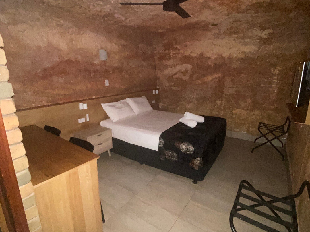 Lookout Cave Underground Motel主图