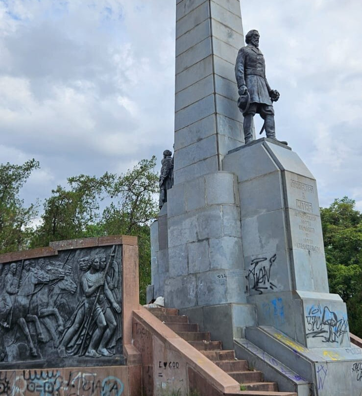Monumento Al General Bartolomé Mitre