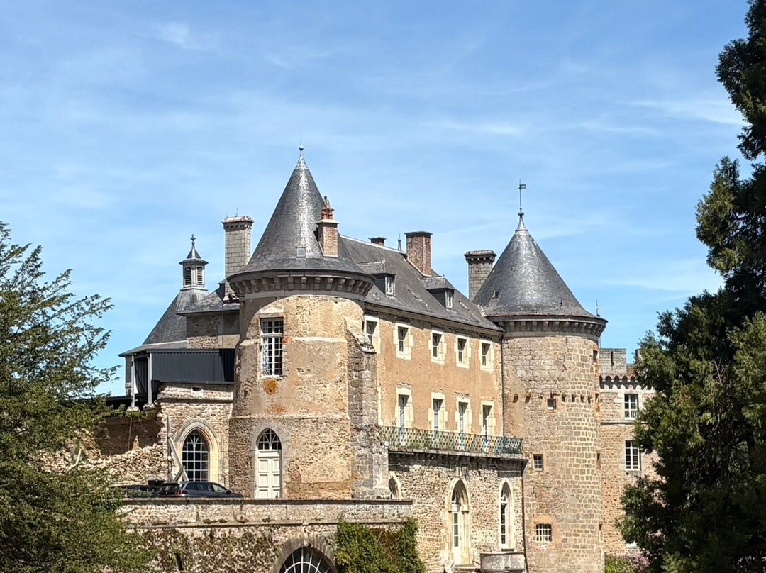Chateau de Chastellux-Chastellux sur Cure必去景点