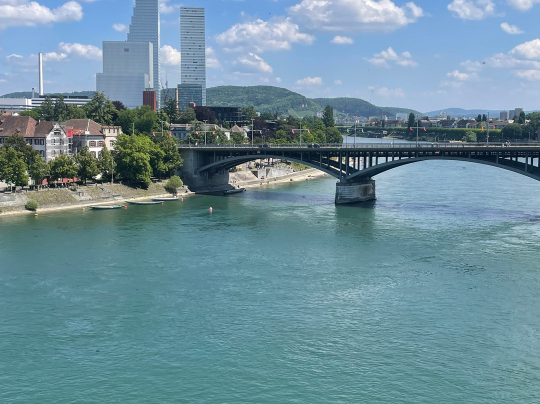 Müensterplatz-巴塞尔必去景点