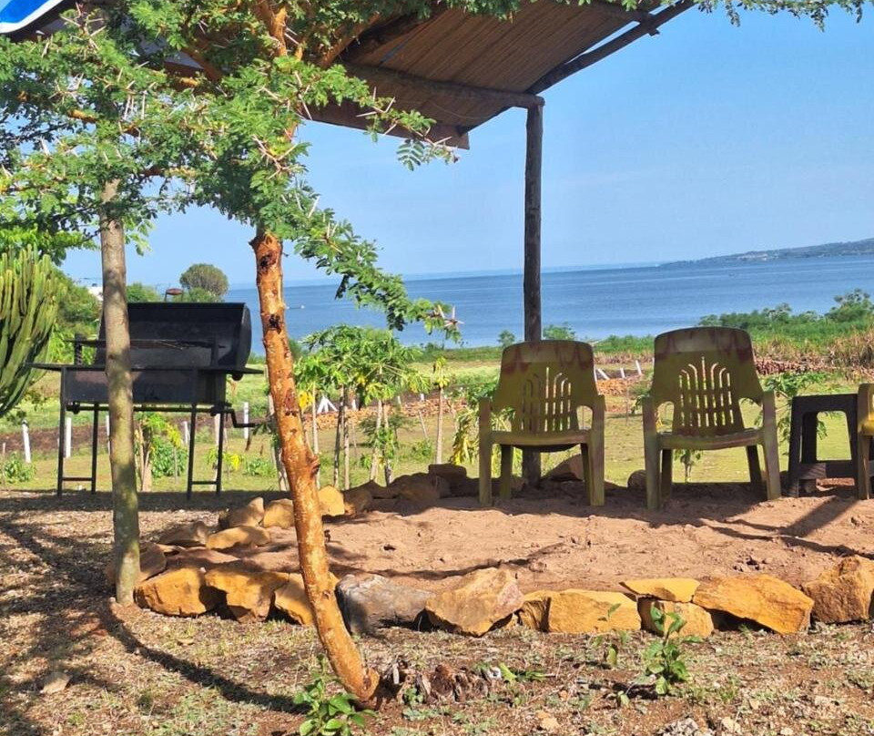 Almasi Campsite Lake Victoria Waterfront