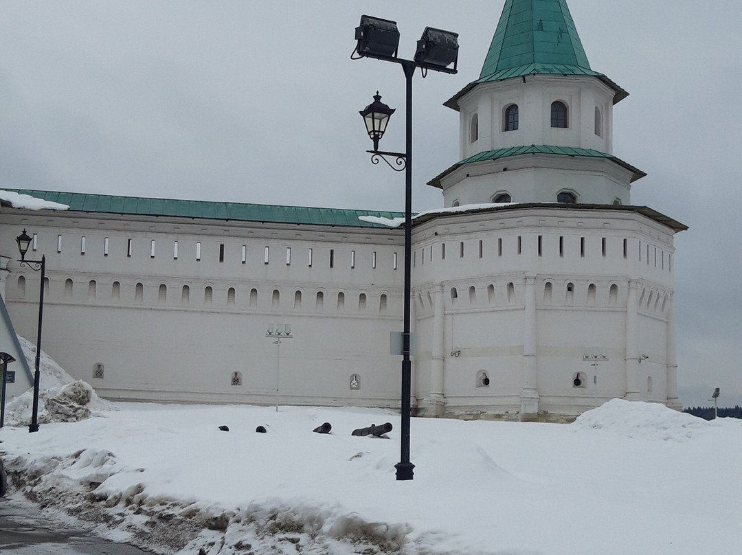 Fortress Walls of the New Jerusalem Monastery-Istra必去景点