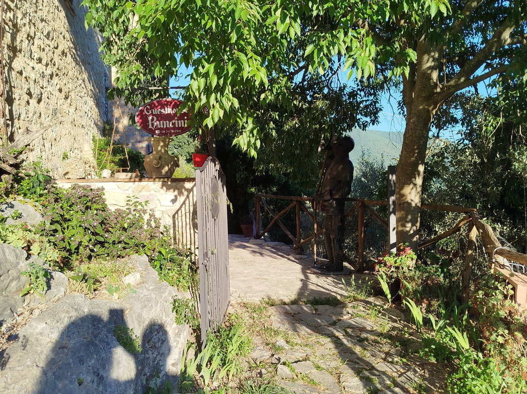 露恩西尼旅馆主图