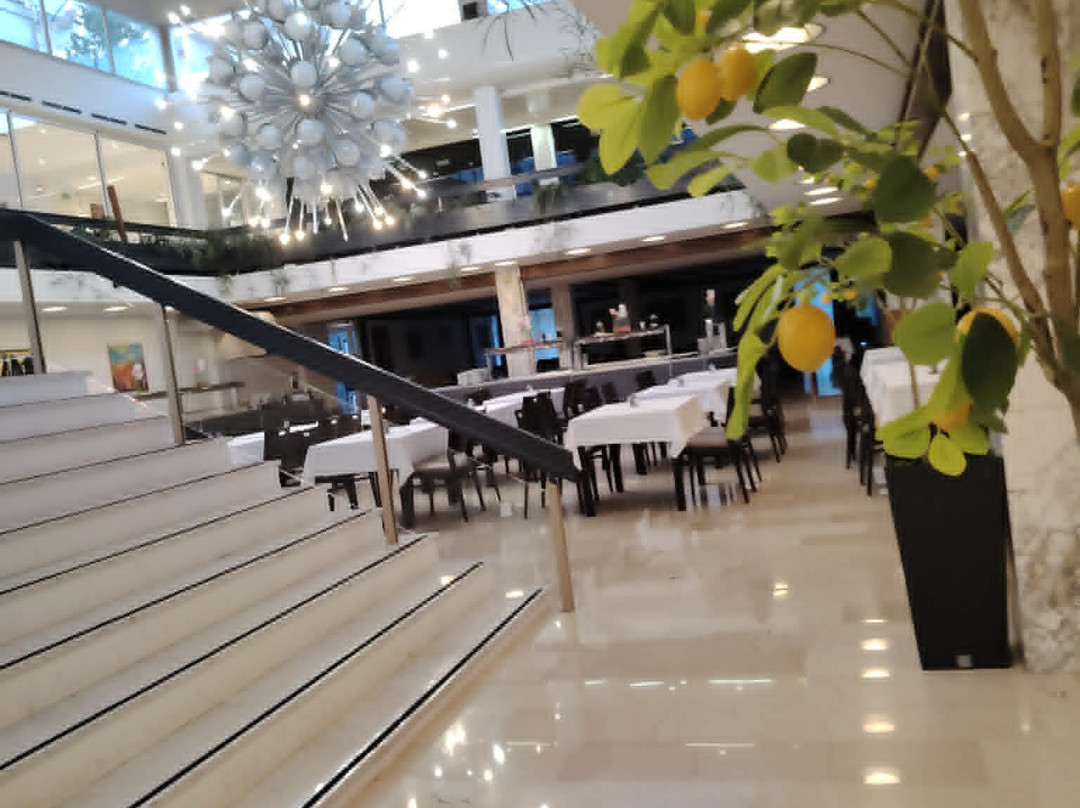 美德那酒店主图