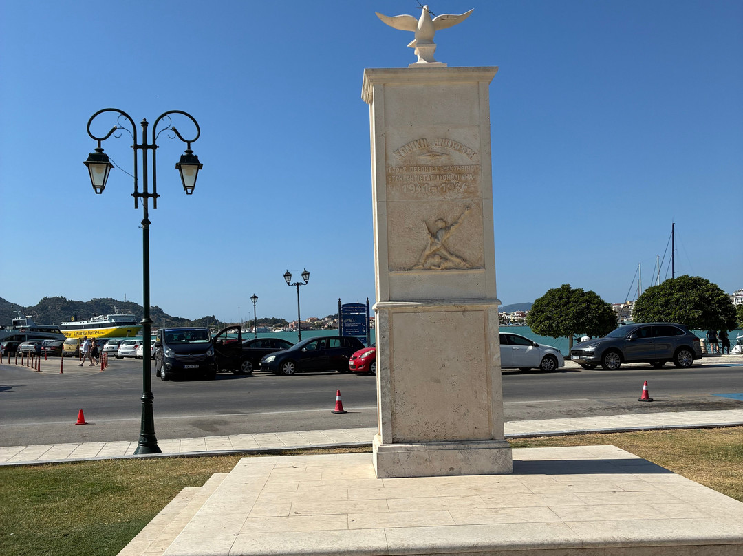 Solomos Square-扎金索斯镇必去景点