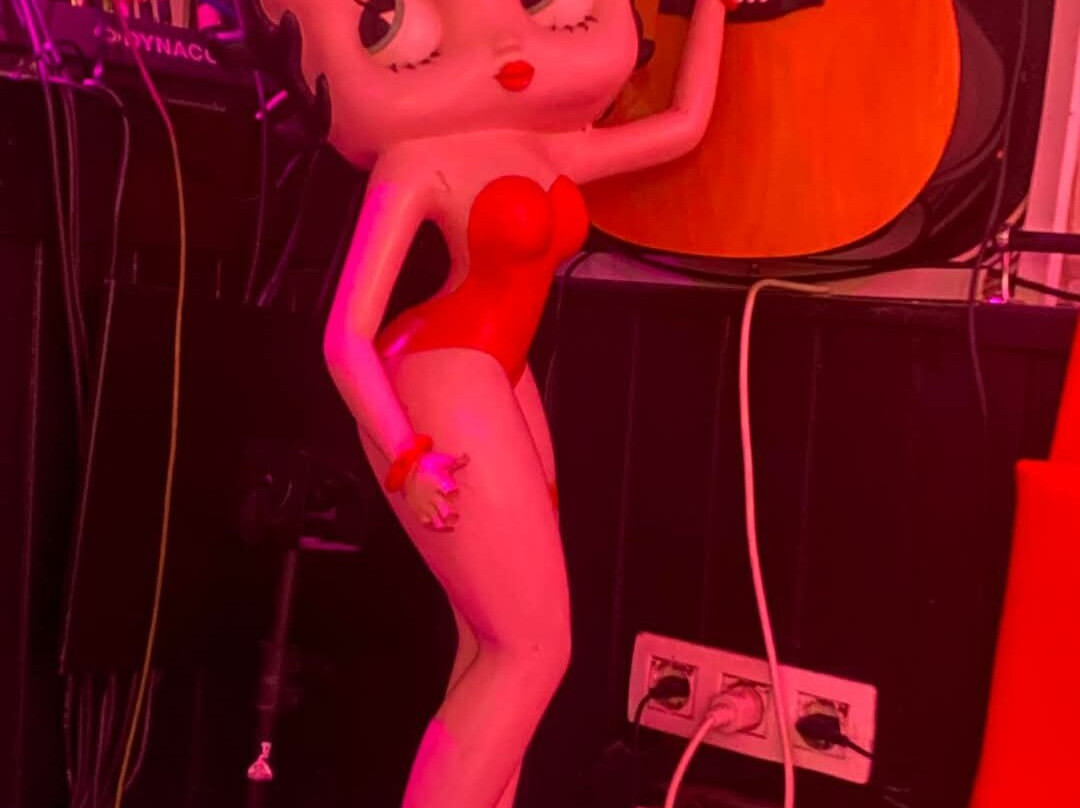 Betty Boops Show Bar-提亚必去景点