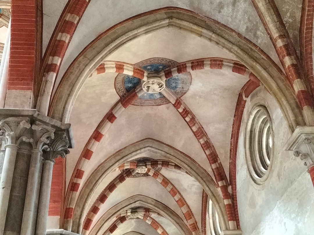 Basilica di Sant'Andrea-韦尔切利必去景点