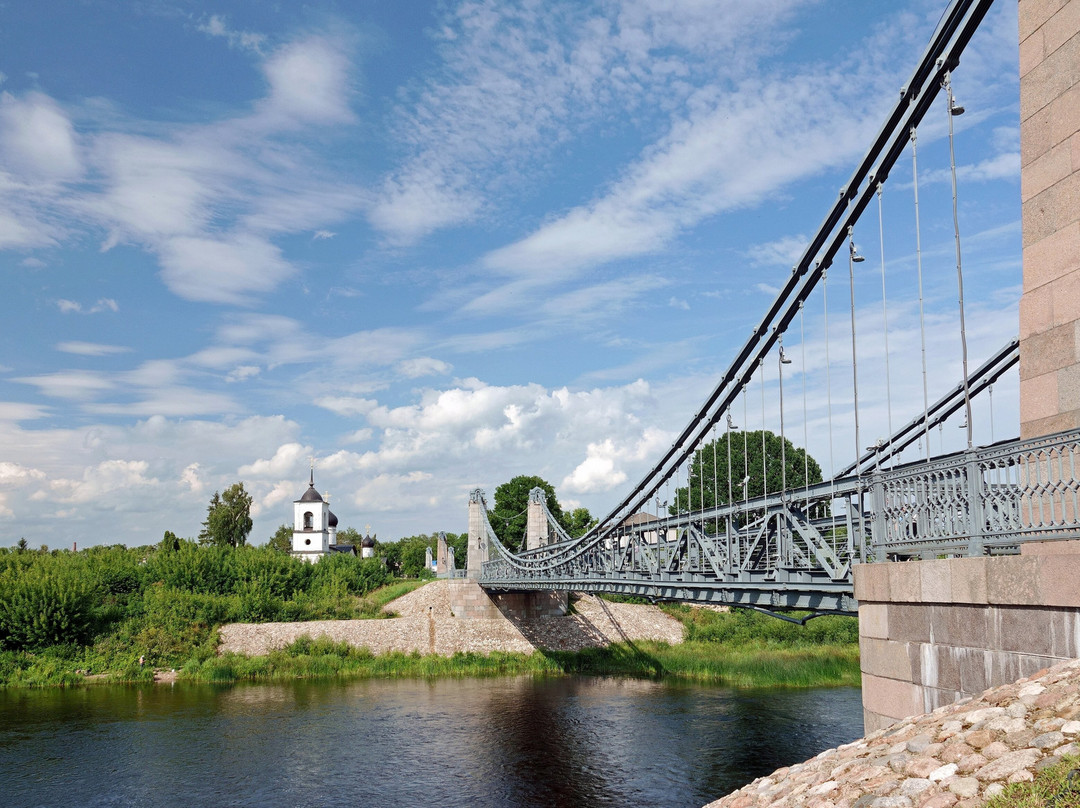 Chain Bridges-Ostrov必去景点