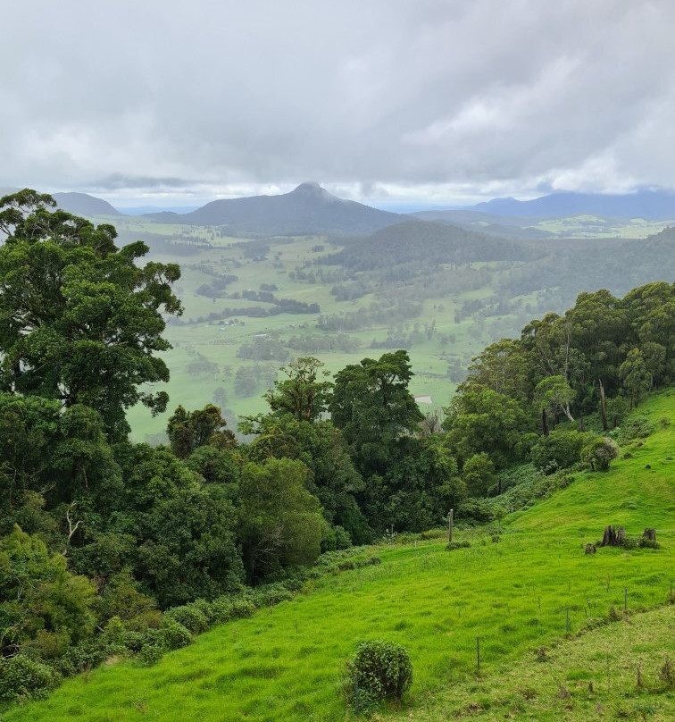 Carr's Lookout-The Falls必去景点