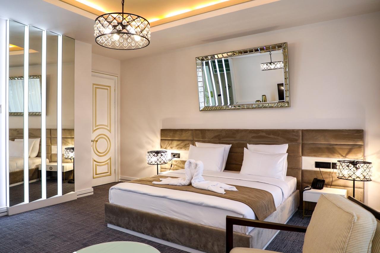 Aghababyan's Hotel-官方