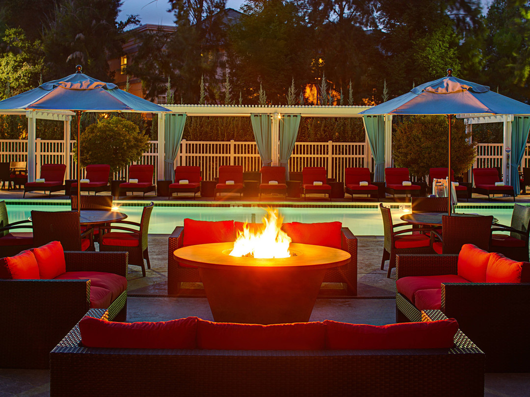 普莱森顿万豪酒店主图