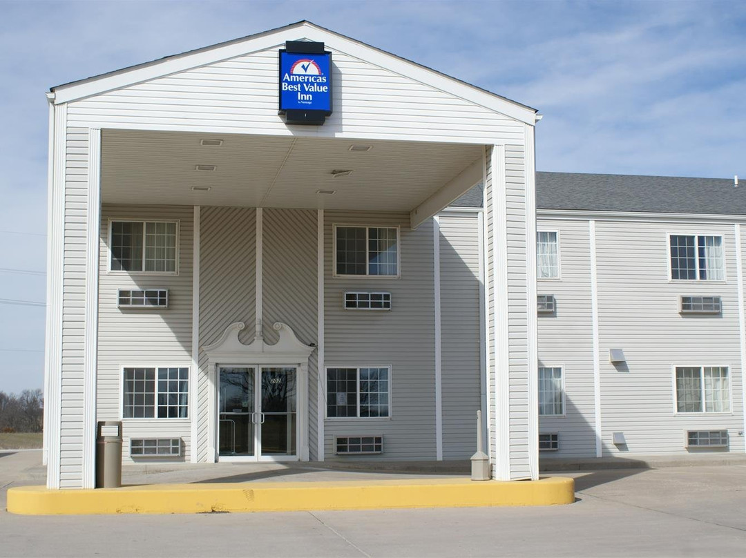 Wellsville酒店住宿-Brady Hotel