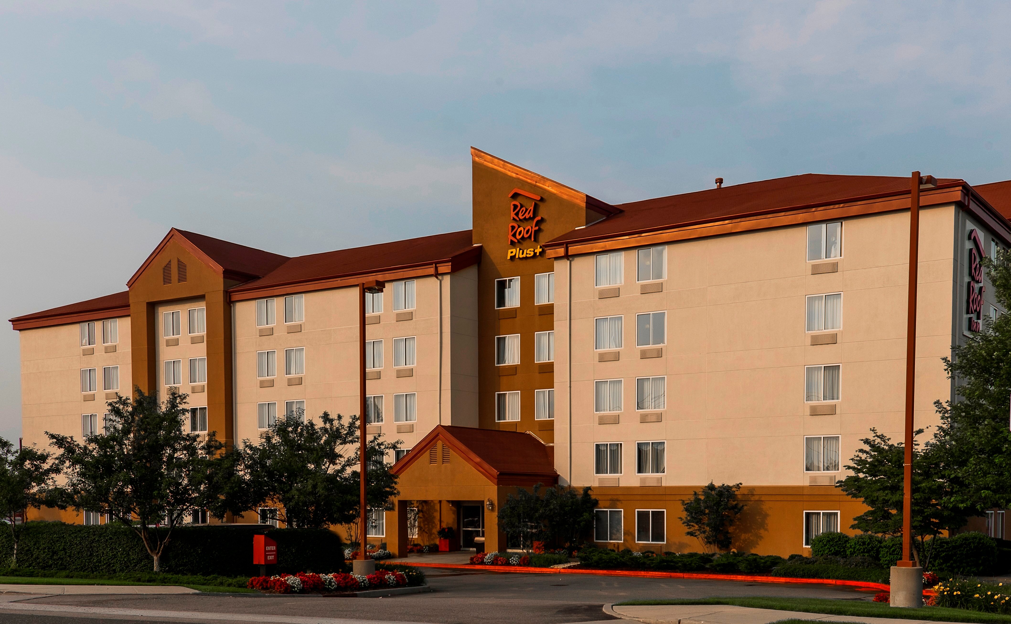 Red Roof PLUS+ Long Island - Garden City-官方