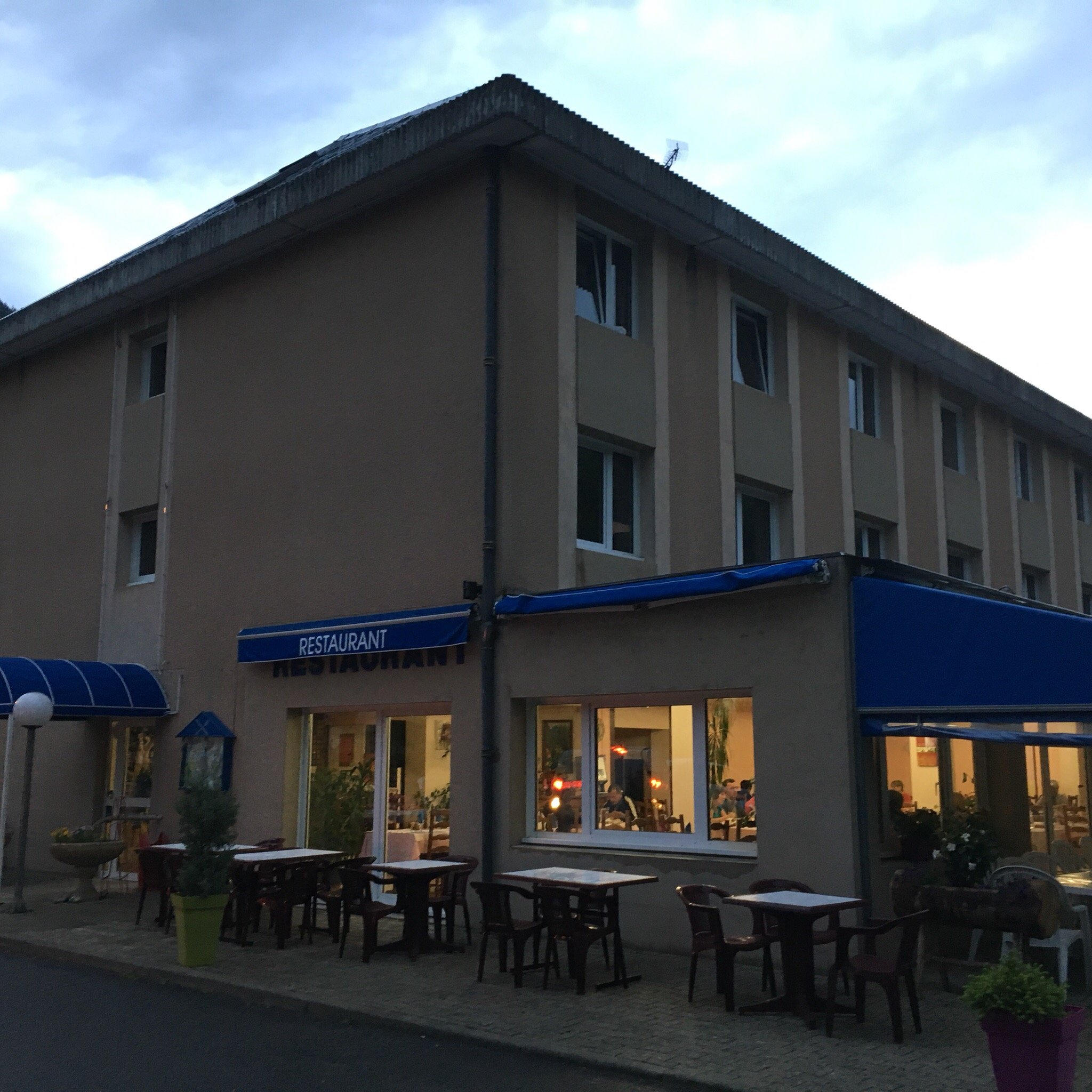 Hotel-Restaurant Le Pont Neuf-官方