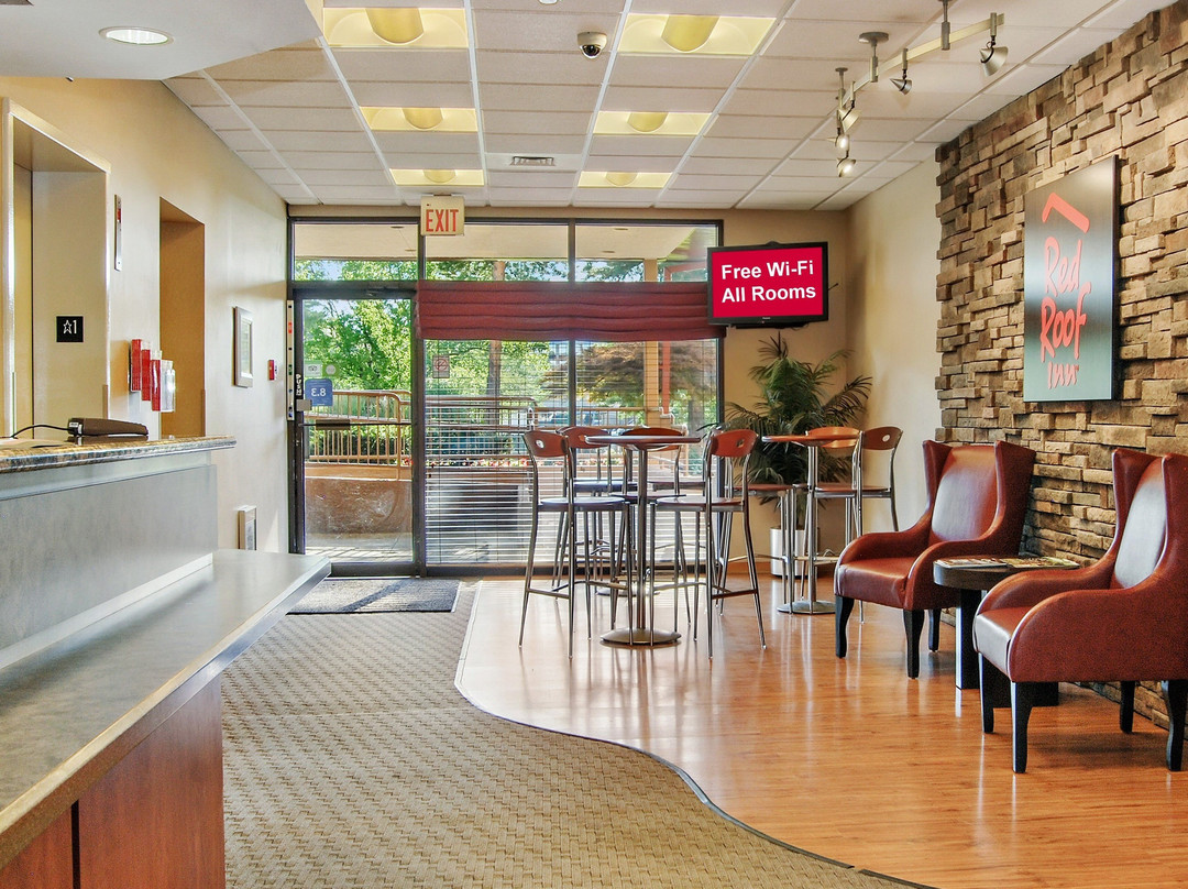 Red Roof Inn Cleveland Airport - Middleburg Heights主图