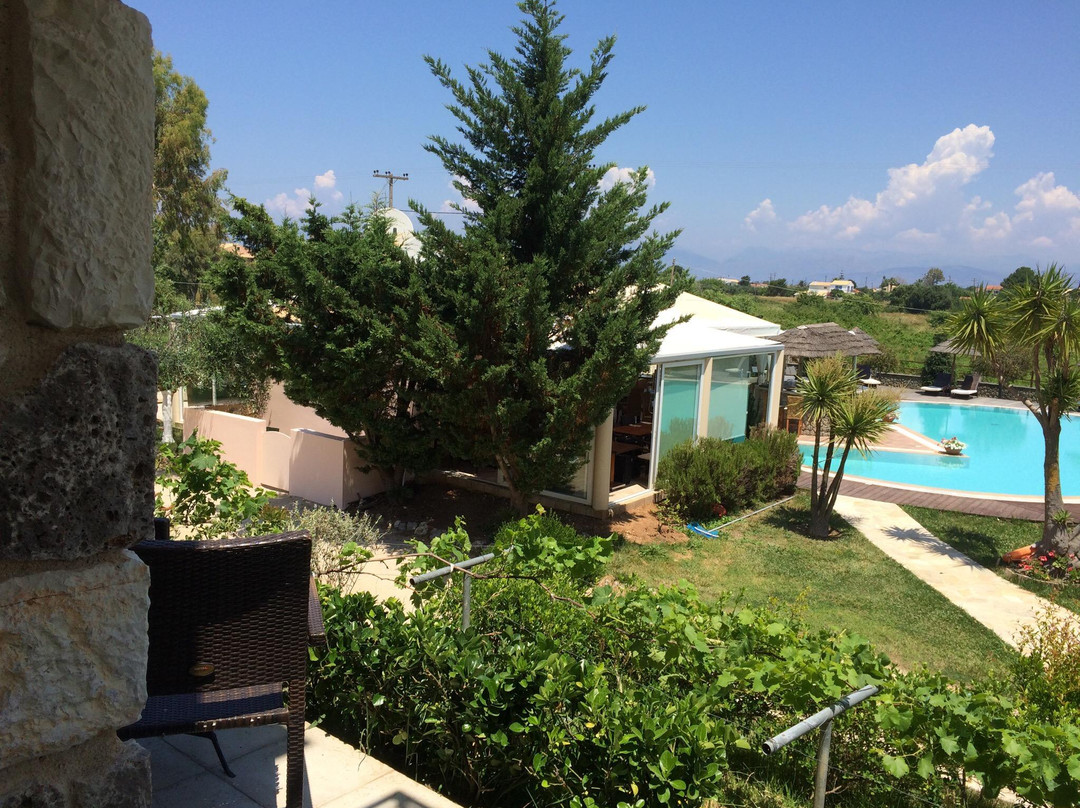 Almyros Villas Resort