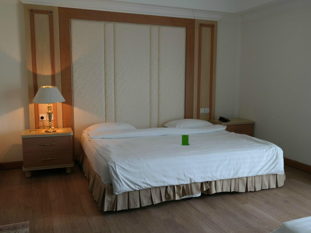Riviera Hotel