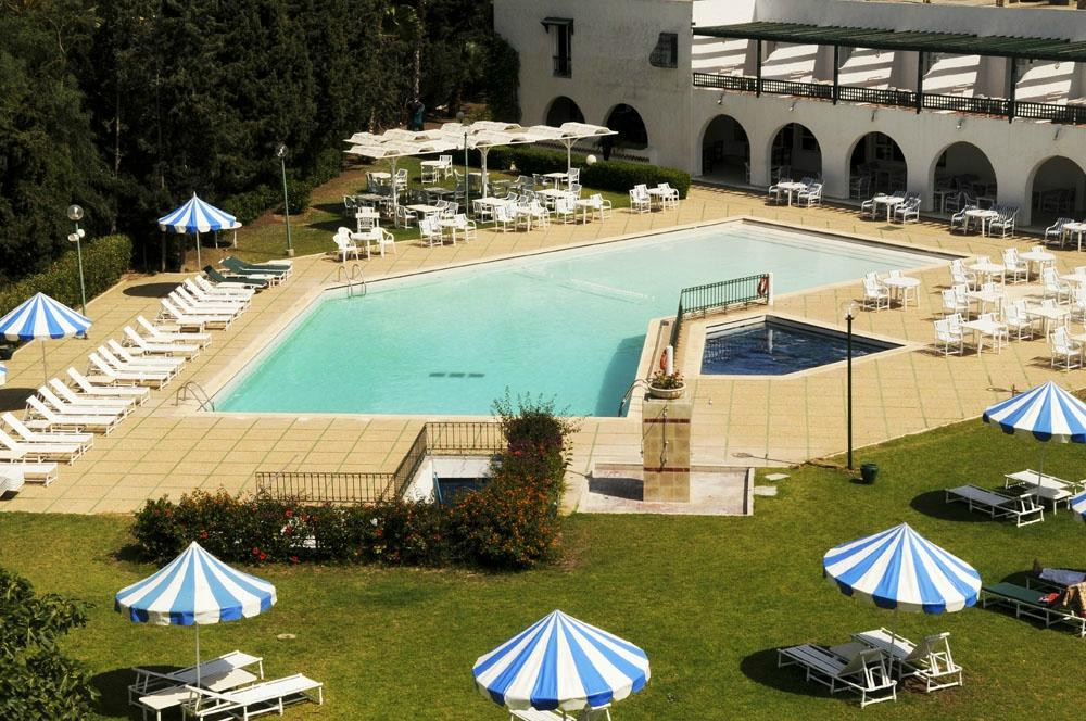 埃尔穆哈迪酒店