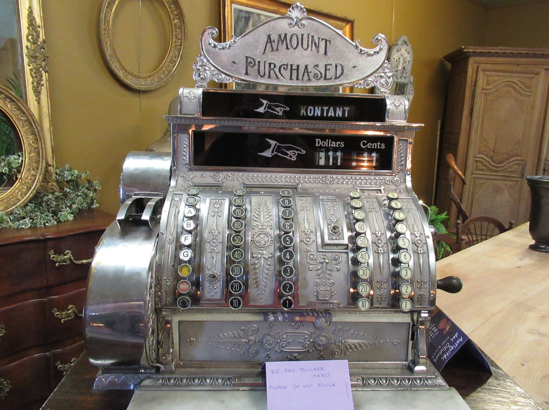 Le Village des Antiquaires de la Gare