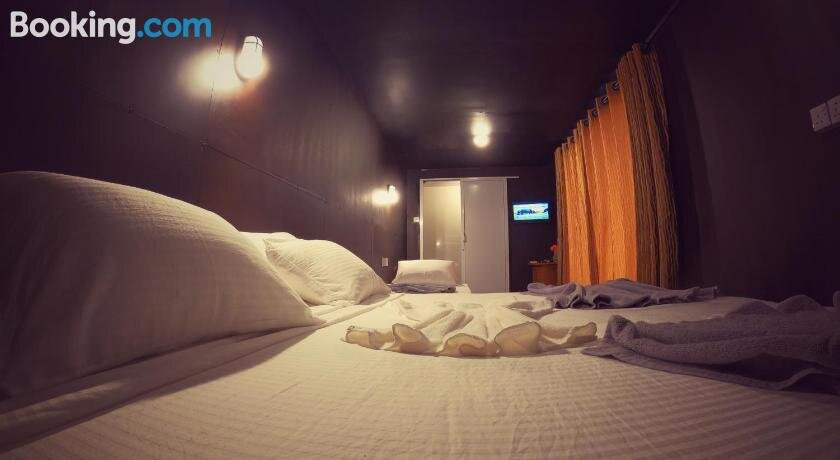 Panadura酒店住宿-Surf Deck Restaurant & Resort