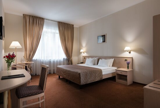 Onovo Dendra Hotel主图