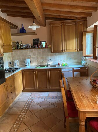 勒赛迪内乐酒店主图