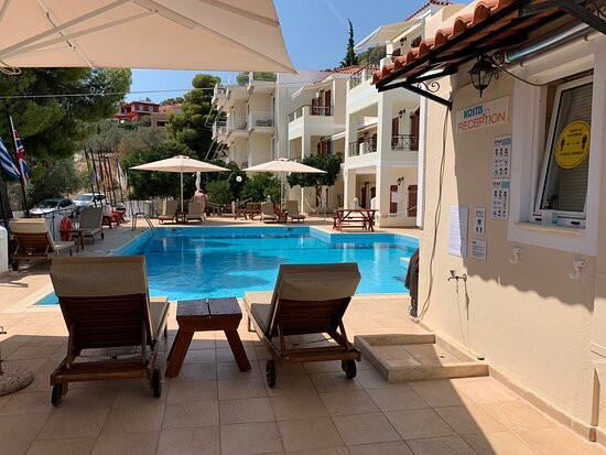 Kostis Villas Askeli Poros主图