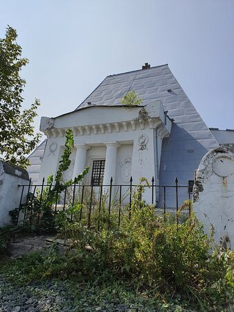 Pamyatnik pavshim voinam景点图片