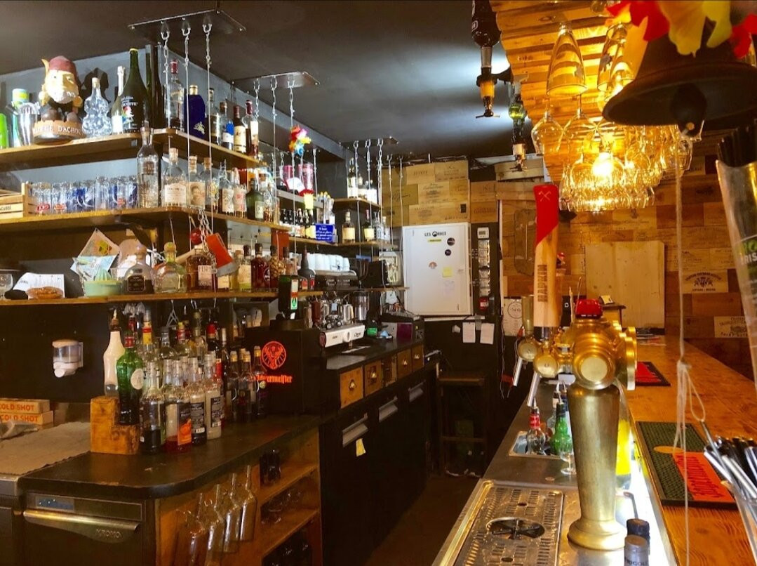 Bar Le Curious