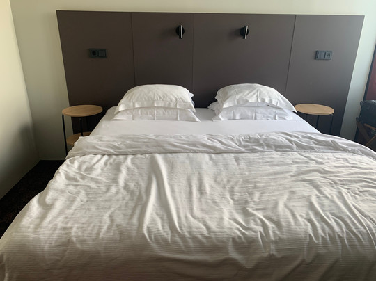 中央广场酒店主图