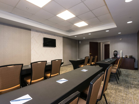 夏洛特康科德米尔斯／赛道万豪SpringHill酒店主图