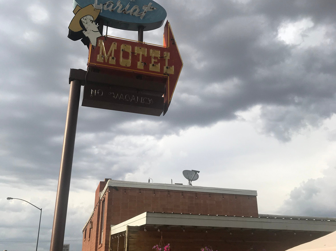 Lariat Motel主图