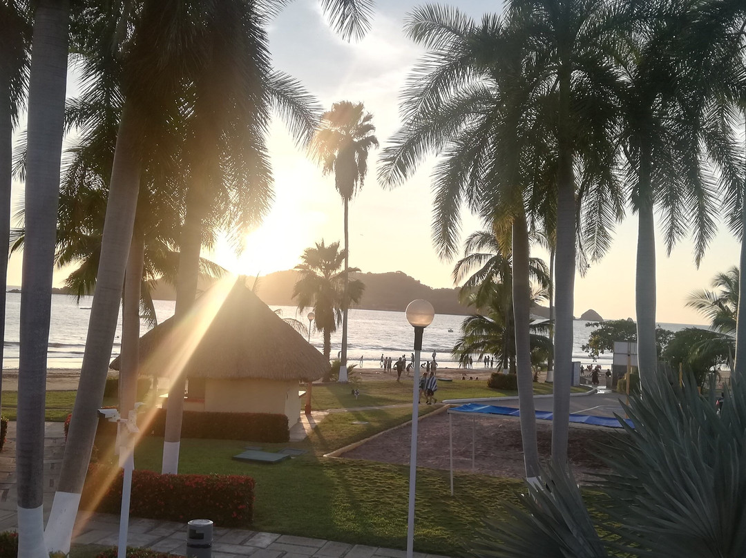 Qualton Club Ixtapa All Inclusive主图