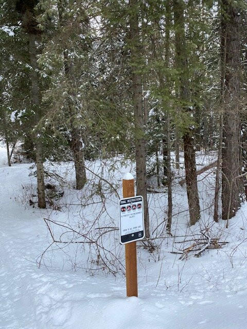 Skiumah Creek Trail景点图片
