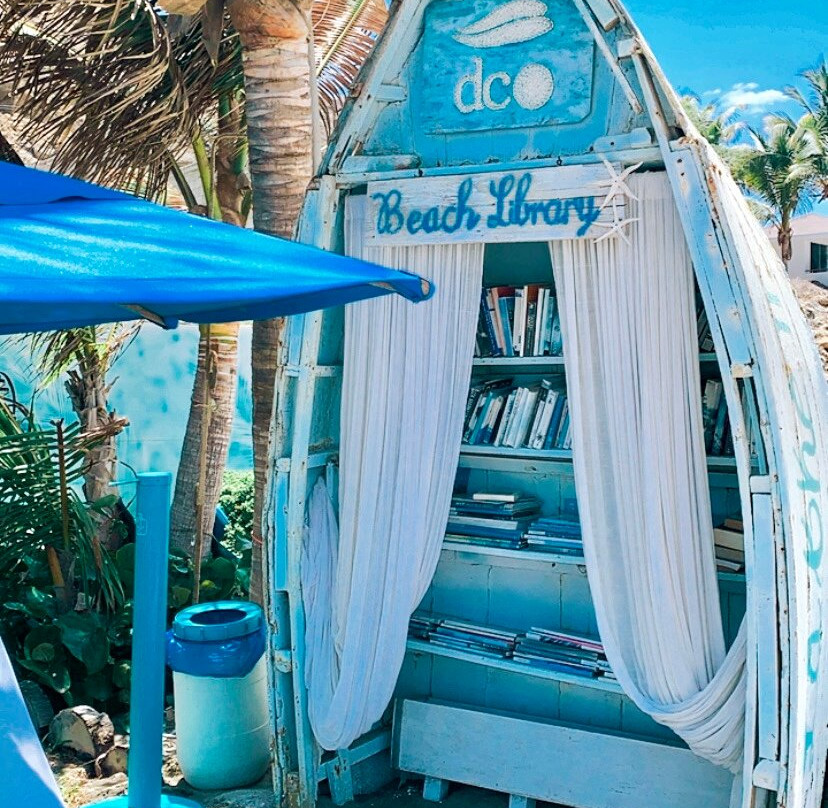 德克套房休息室&Spa酒店主图