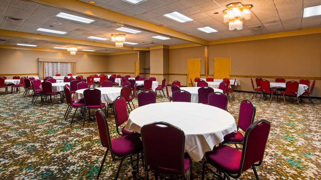 Best Western Woodhaven Inn主图