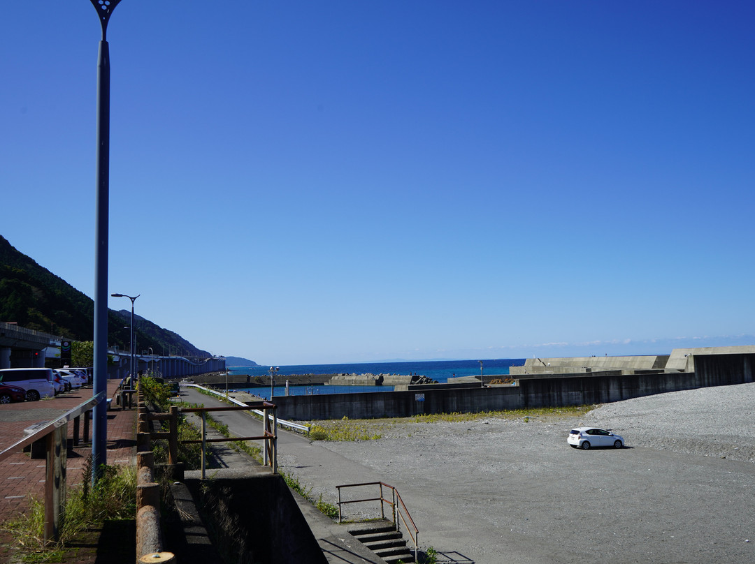 Oyashirazu Pier Park Michi-no-Eki景点图片