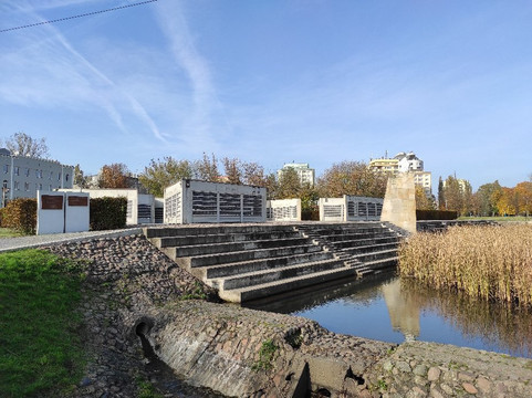 Park Ocalałych-罗兹必去景点