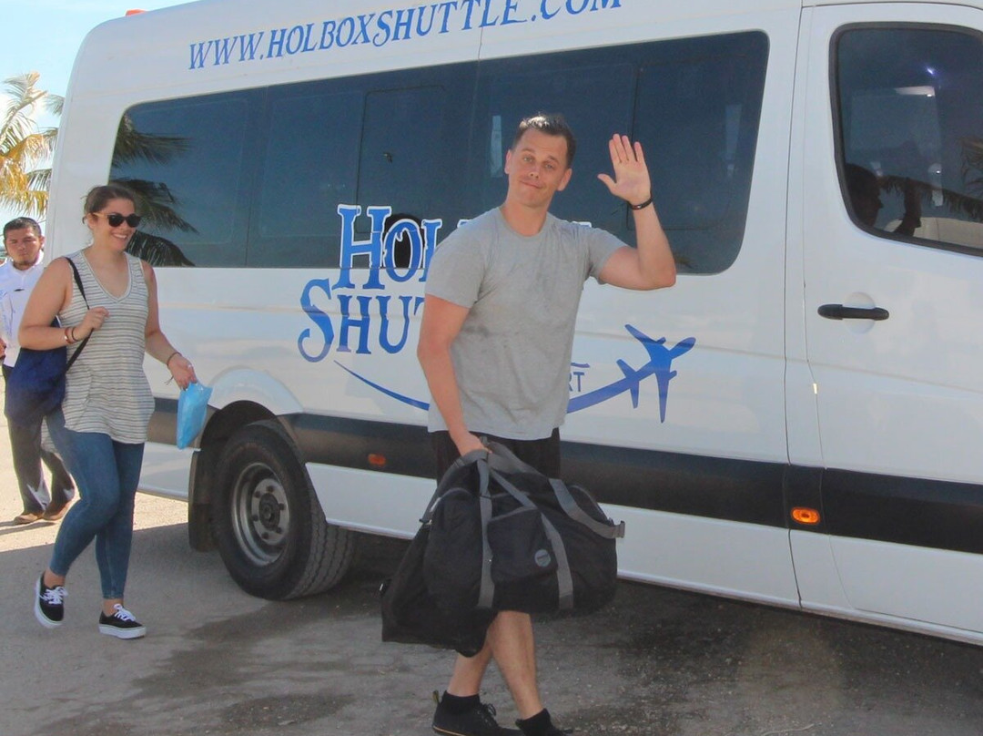 Holbox Shuttle景点图片