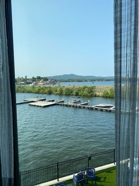 DoubleTree by Hilton Hot Springs主图