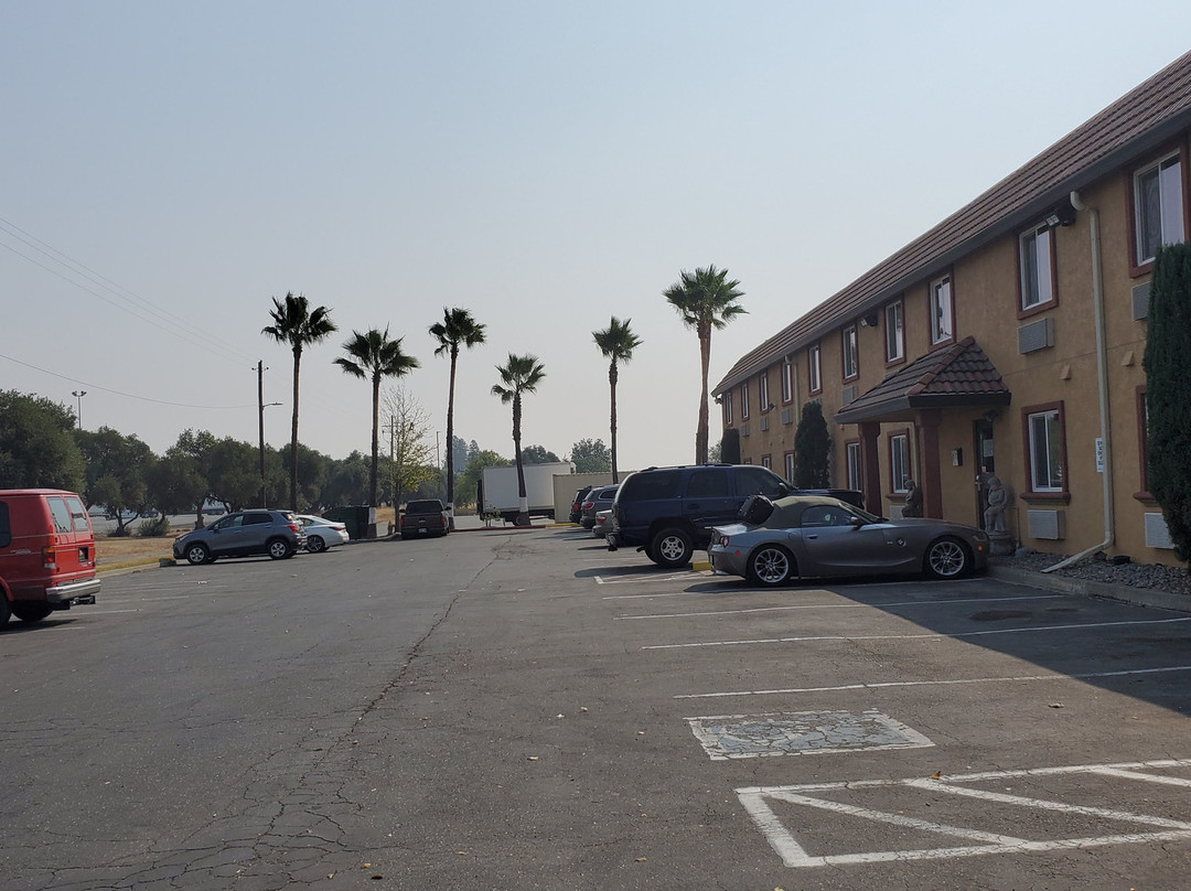 Econo Lodge Inn & Suites主图