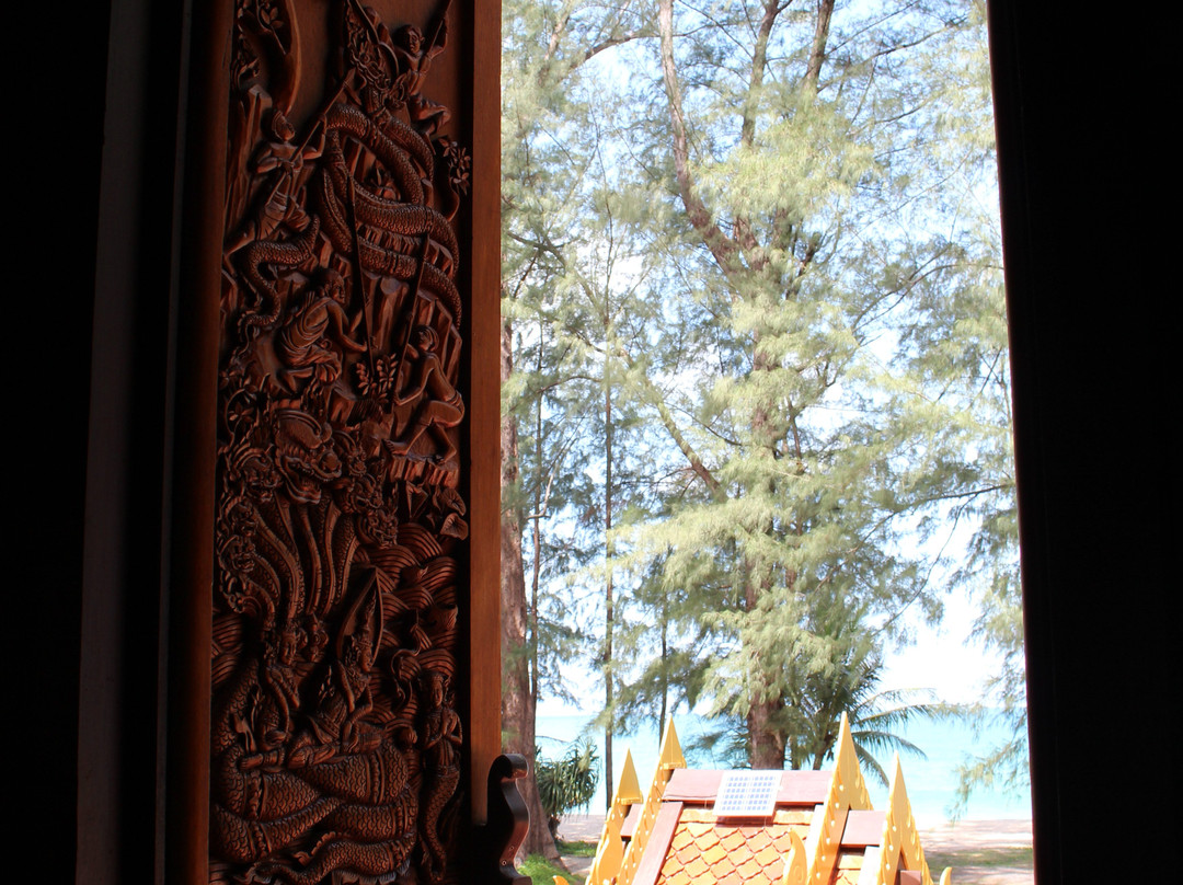 Wat Tha Sai (Wat Tesdhammanava)-泰曼必去景点