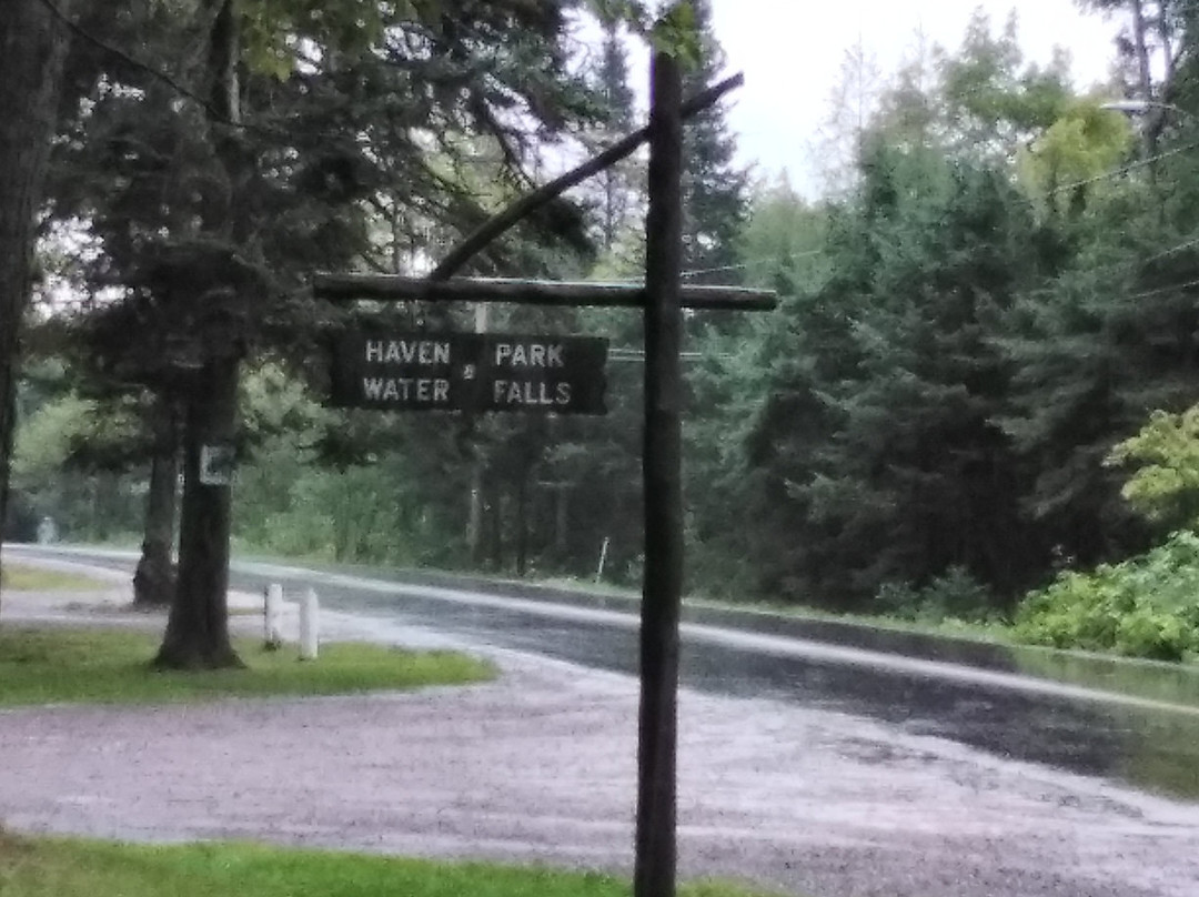 Haven Waterfalls and Park-Lac La Belle必去景点