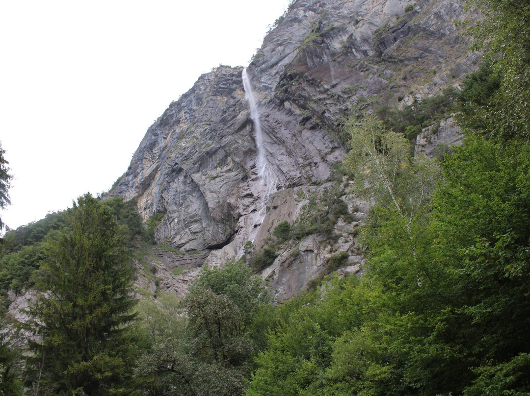 Cascade de l'Arpenaz-萨朗什必去景点