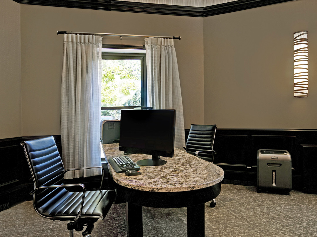 Homewood Suites by Hilton Chicago-Lincolnshire主图