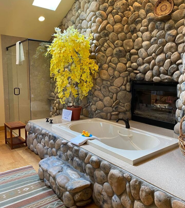 Riversong Inn Retreat主图